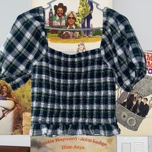 American Eagle Cropped shirt